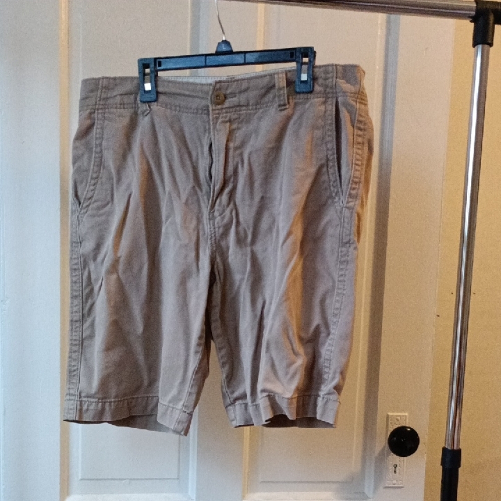 Old Navy Men's Khaki Flat Front Shorts